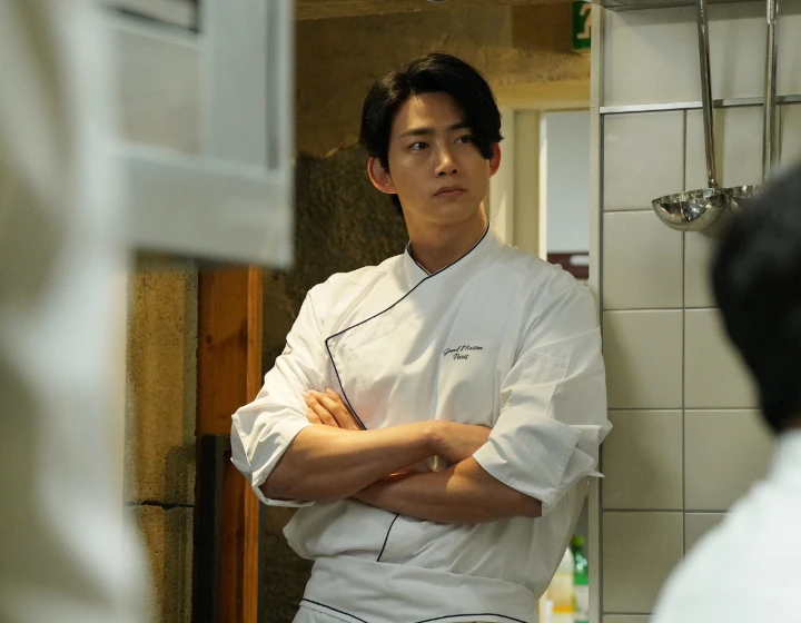 Taecyeon 2PM Ganteng Abis saat Bintangi Film Jepang Bareng Takuya Kimura
