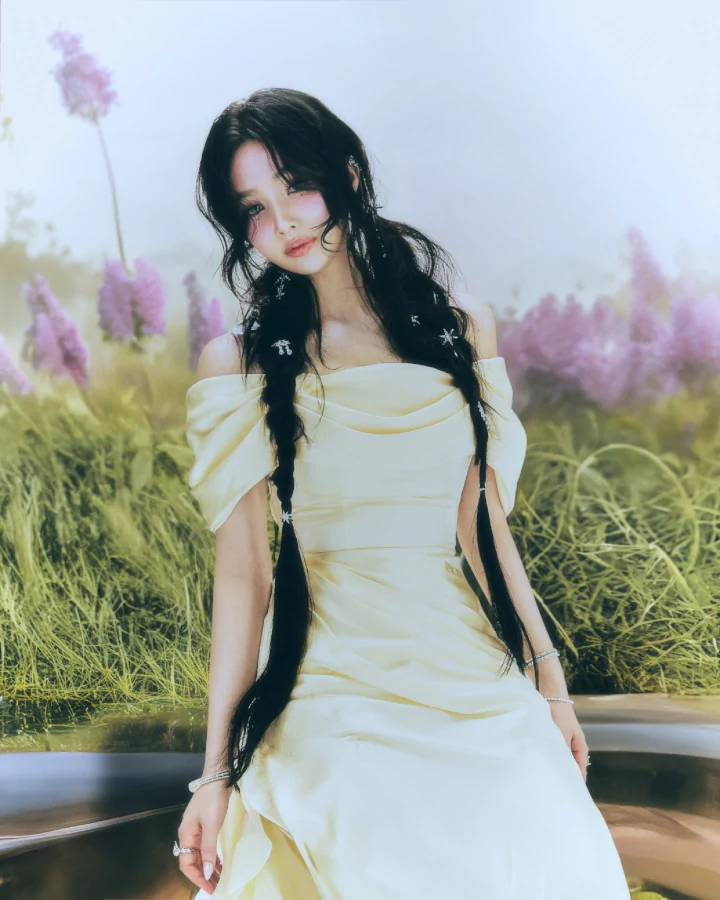 Joy Red Velvet Tak Dikenali di Teaser ‘Cosmic’ Imbas Edit Foto Berlebihan