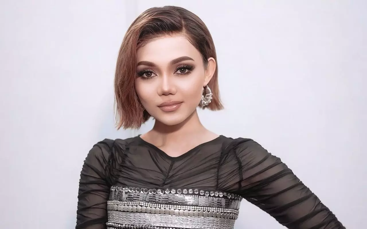 Rina Nose Beri Jawaban Tak Terduga kala Diminta untuk Tak Lakukan Oplas