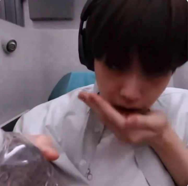 Pil Kesehatan Soobin TXT Picu Perdebatan