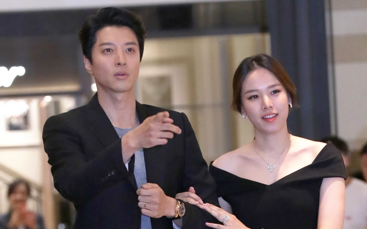 Jo Yoon Hee Kuak Alasan Sesungguhnya Ceraikan Lee Dong Gun