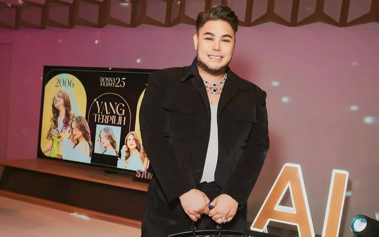 Ivan Gunawan Pajang Foto Bareng Sang Mantan