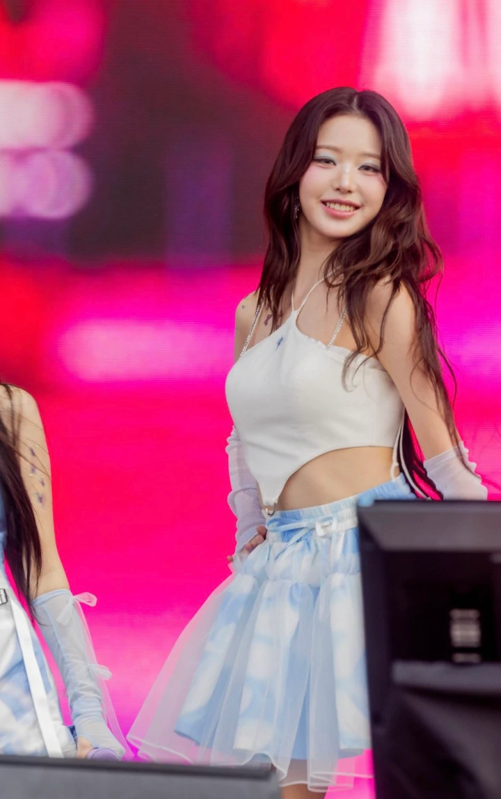 Skill Nyanyi Jang Wonyoung IVE Diduga Sengaja Ditekan saat Tampil di Lollapalooza 2024Skill Nyanyi Jang Wonyoung IVE Diduga Sengaja Ditekan saat Tampil di Lollapalooza 2024Skill Nyanyi Jang Wonyoung IVE Diduga Sengaja Ditekan saat Tampil di Lollapalooza 2024