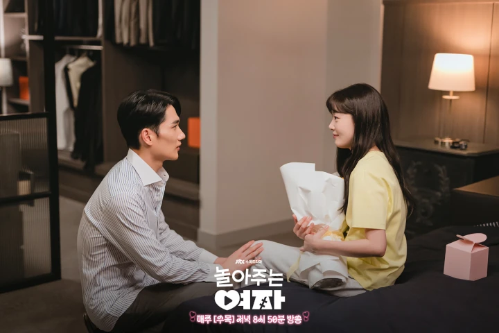 Um Tae Goo Kuak Fakta di Balik Adegan Cium Bibir Han Sun Hwa dalam \'My Sweet Mobster\'