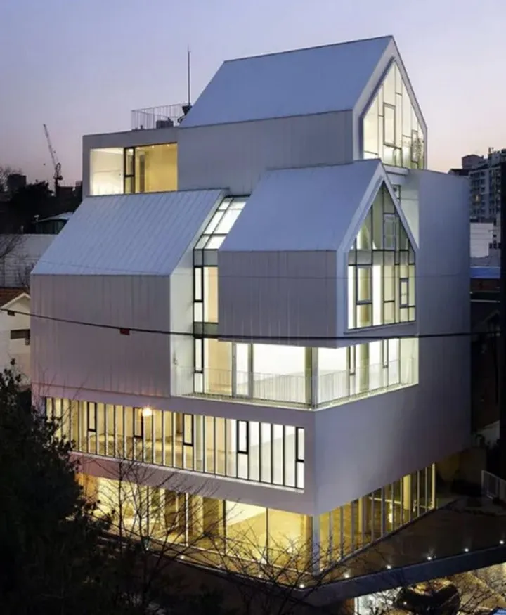 G-Dragon Raup Untung Hampir 2 Kali Lipat dari Harga Beli Gedung \'March Rabbit\'