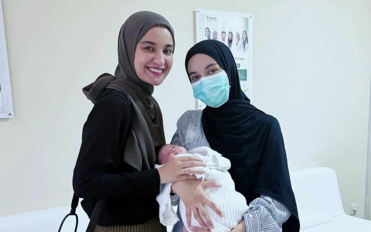 Shireen Sungkar So Sweet Jaga Cut Intan Nabila 'Kembaran' bak Sister Goals