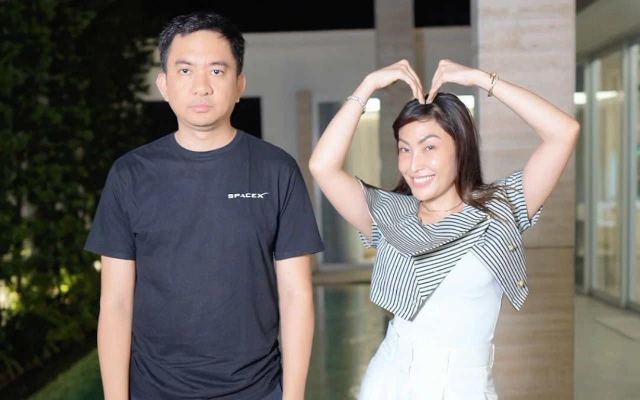 Ayu Dewi Bongkar Kelakuan Random Regi Datau usai Curcol Trauma Cek Isi HP Suami