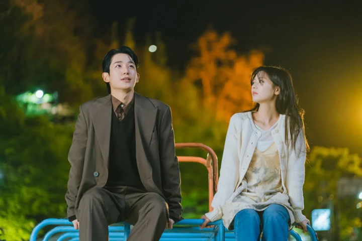 Alur Drama Jung So Min & Jung Hae In \'Love Next Door\' Dikaitkan Peningkatan Rating