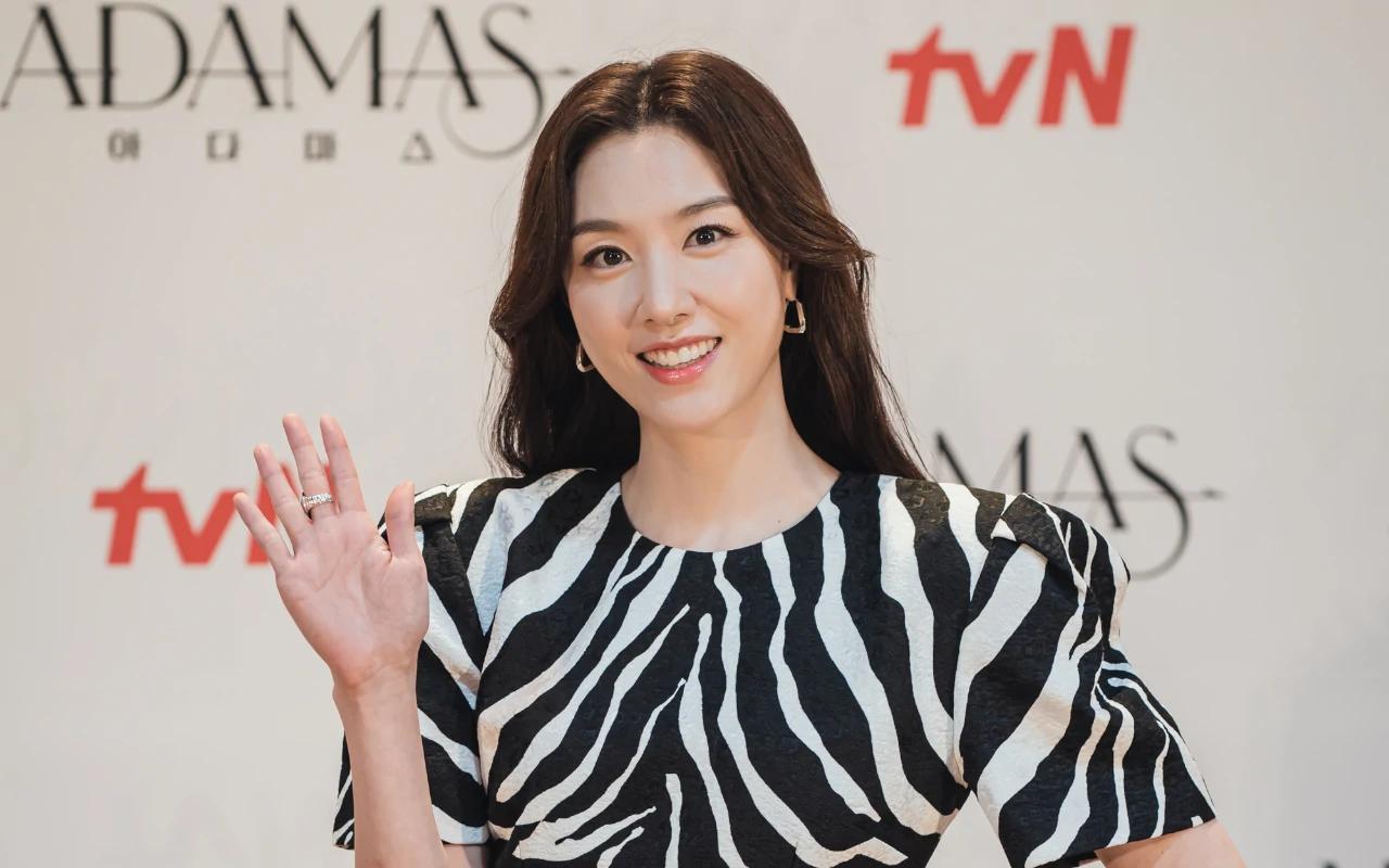 Seo Ji Hye Dijuluki Vampir Imbas Visual Plek Ketiplek dengan Masa 20 Tahun Lalu