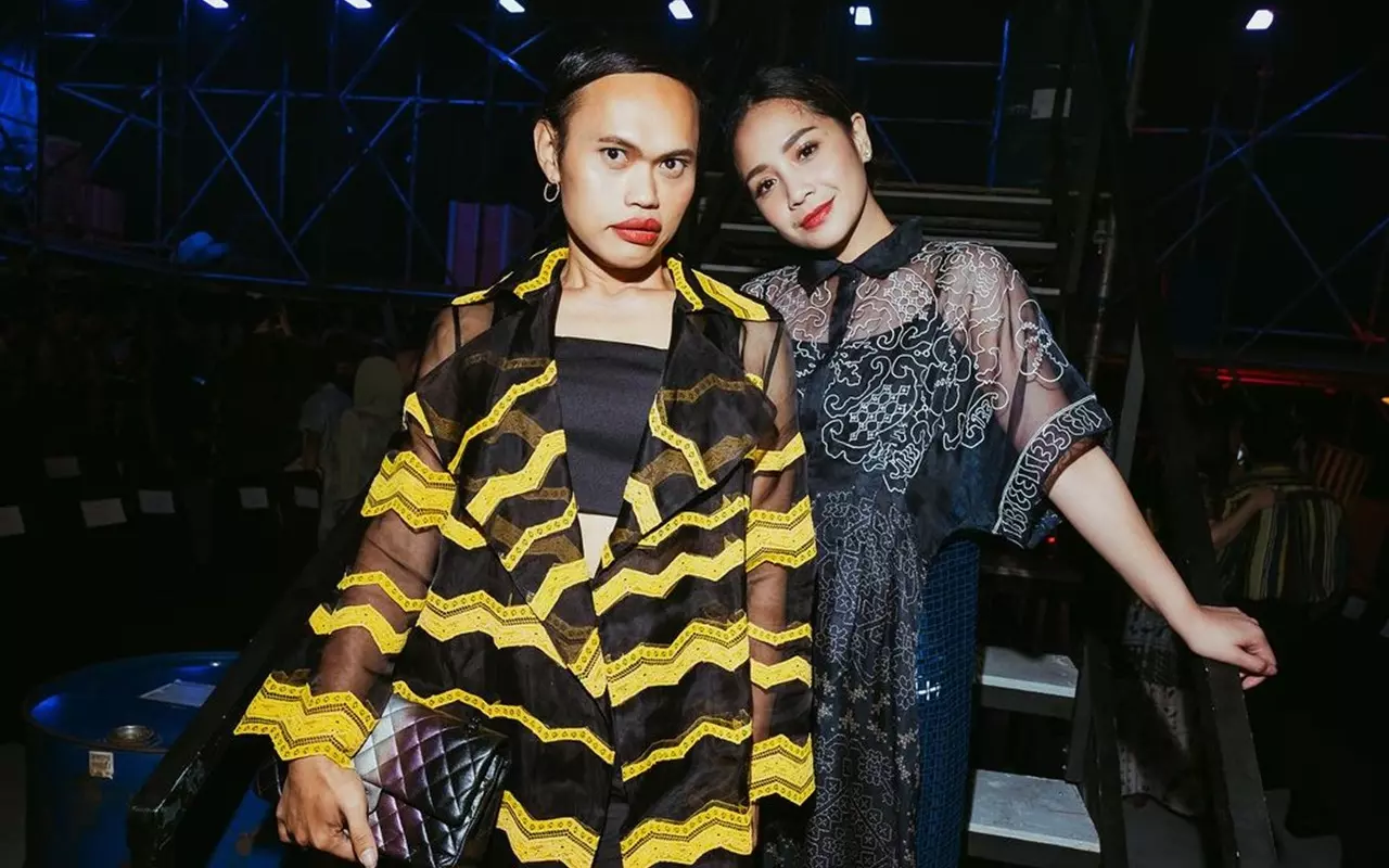 Wanda Hara Bestie Nagita Slavina Muncul dengan Penampilan Gagah usai Geger Cadaran