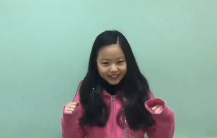Suara Jang Won Young IVE di Masa Bocil Kembali Curi Atensi