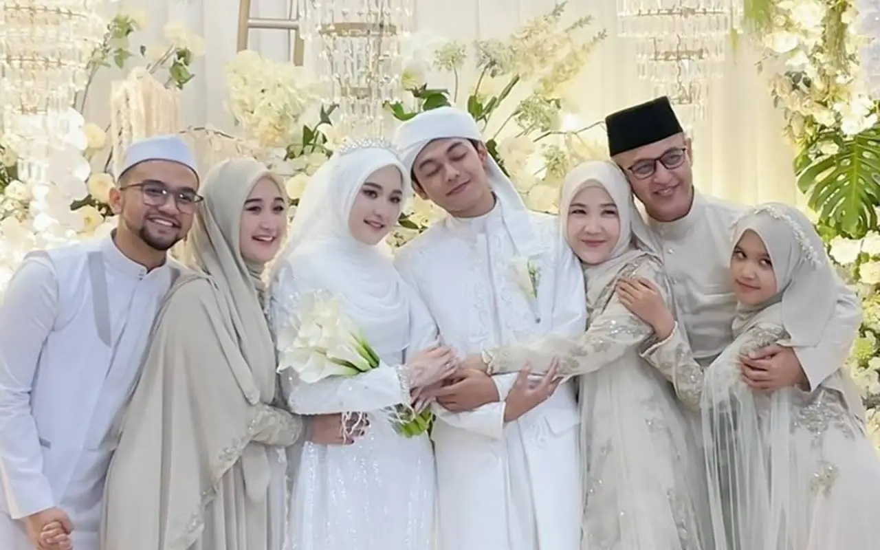 Syair Cinta Gus Zizan buat Istri Cantik Dibocorkan Ibu Mertua di Tengah Isu Nikah di Bawah Umur