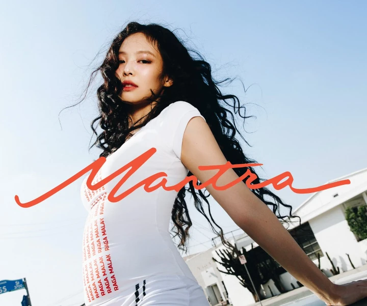Jennie BLACKPINK Dibela usai Kondisi Perut di Teaser \'Mantra\' Dipermasalahkan