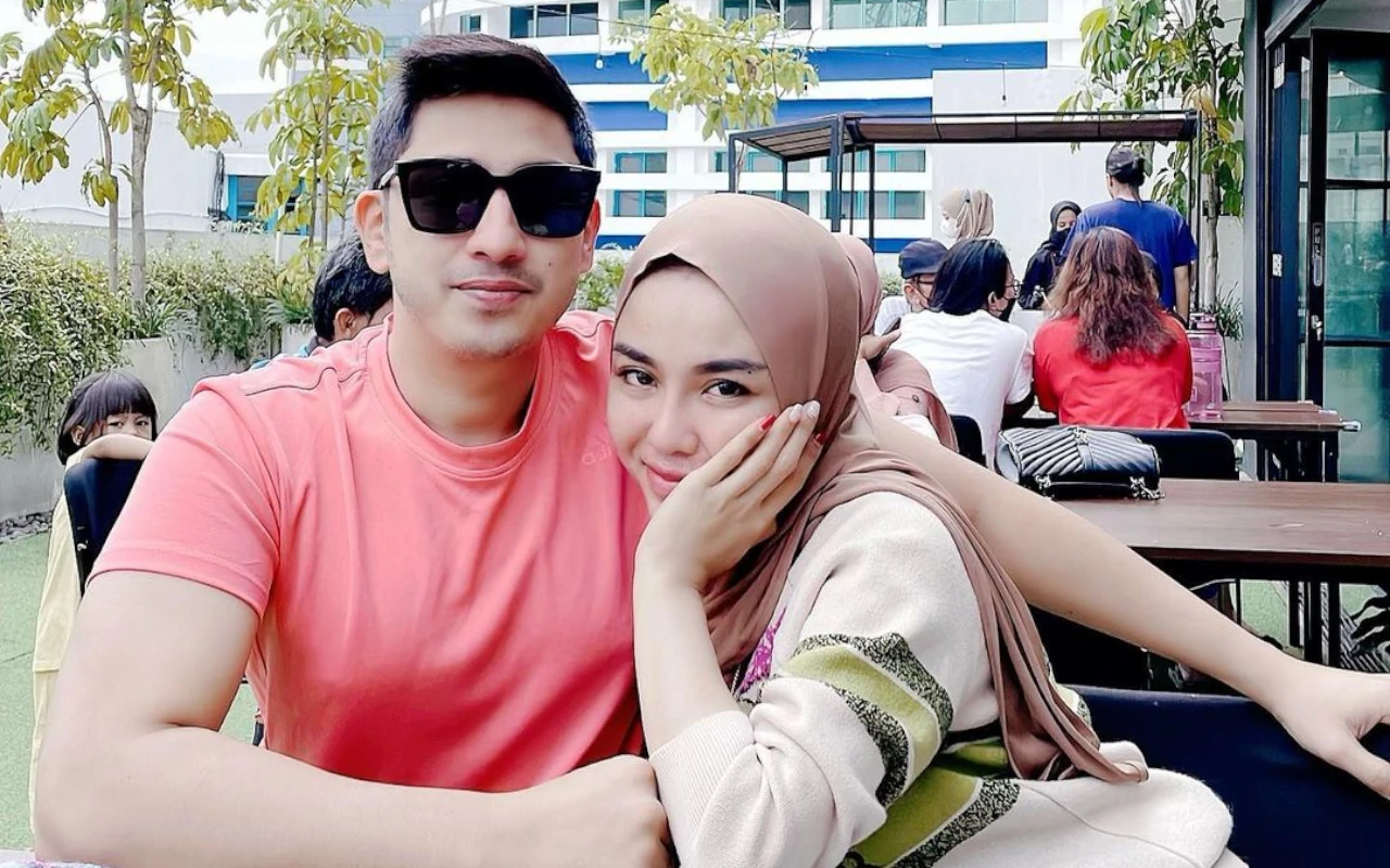 Medina Zein Ngode Pertahankan Pernikahan walau Sempat Gugat Cerai Lukman Azhari