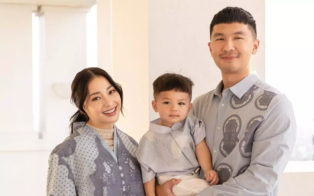 Suami Nikita Willy Ngakak Disebut Mirip Tantowi Yahya Gegara Kostum yang Dipilihkan Putranya