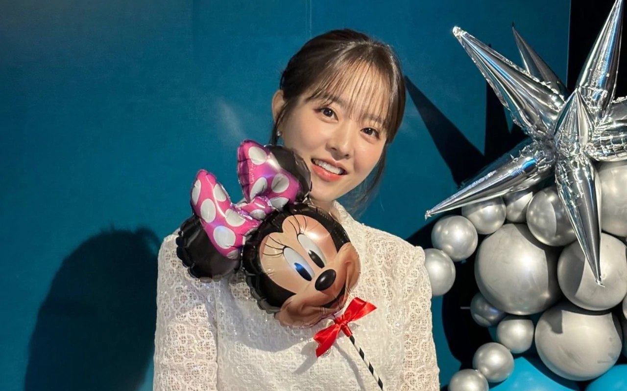 Park Bo Young Nangis Sesenggukan saat Lakukan Siaran Langsung