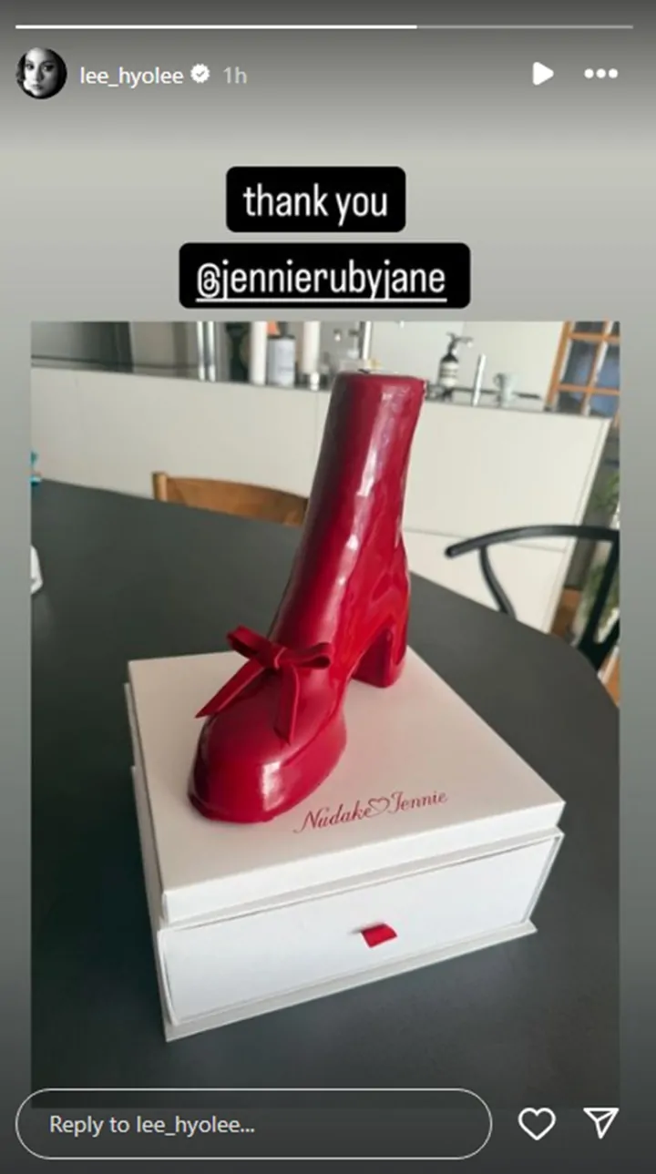 Jennie BLACKPINK Rancang Sendiri Kado Spesial untuk Lee Hyori