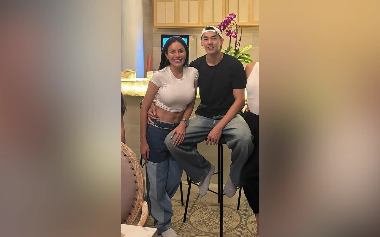 Nikita Mirzani Gercep Cium Pacar Brondong di Tengah Isu Orientasi Seksual Slay