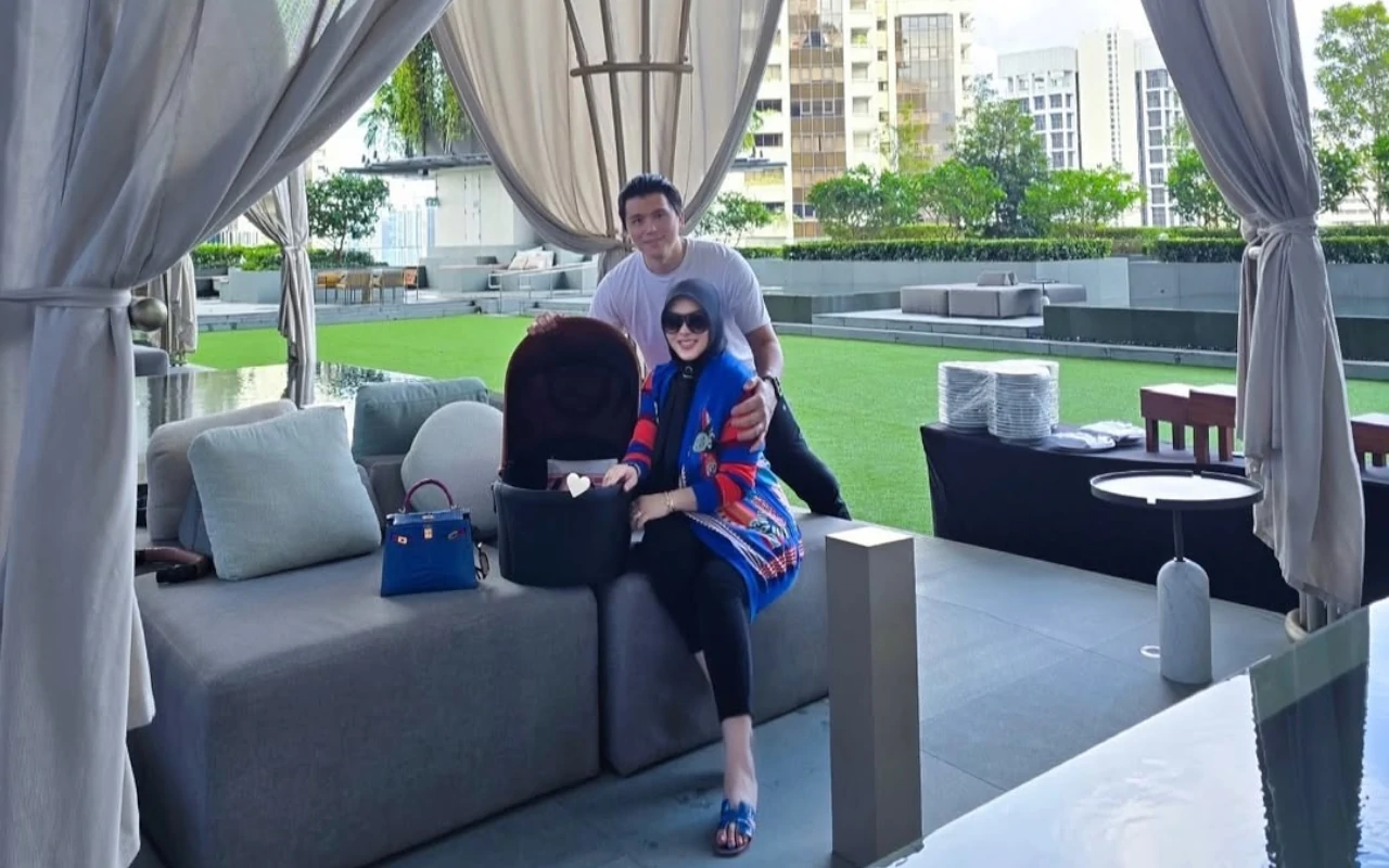 Putri Syahrini Super Kiyowo Dancing Bareng Reino sang Ayah sambil Pamer Suara Merdu