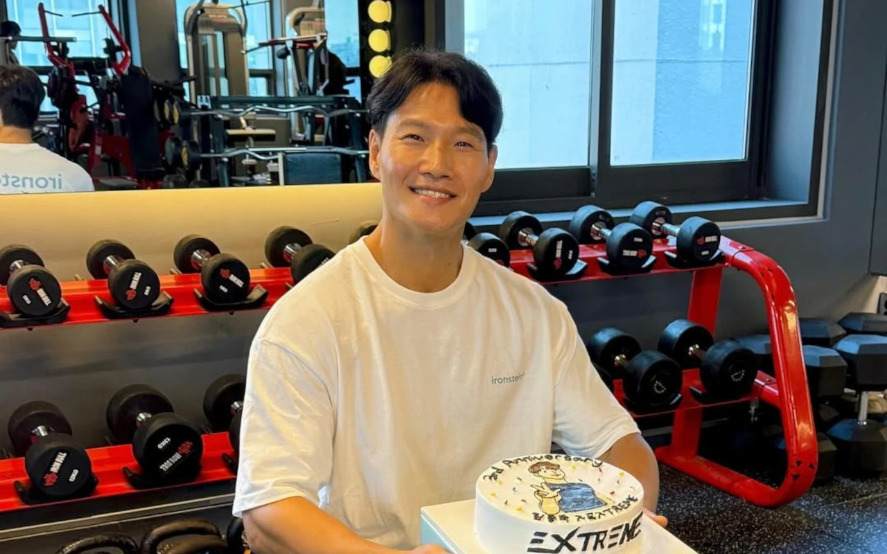 Kebiasaan Kim Jong Kook Timbun Tas Bekas Belanja Dikomplain Member 'Running Man'