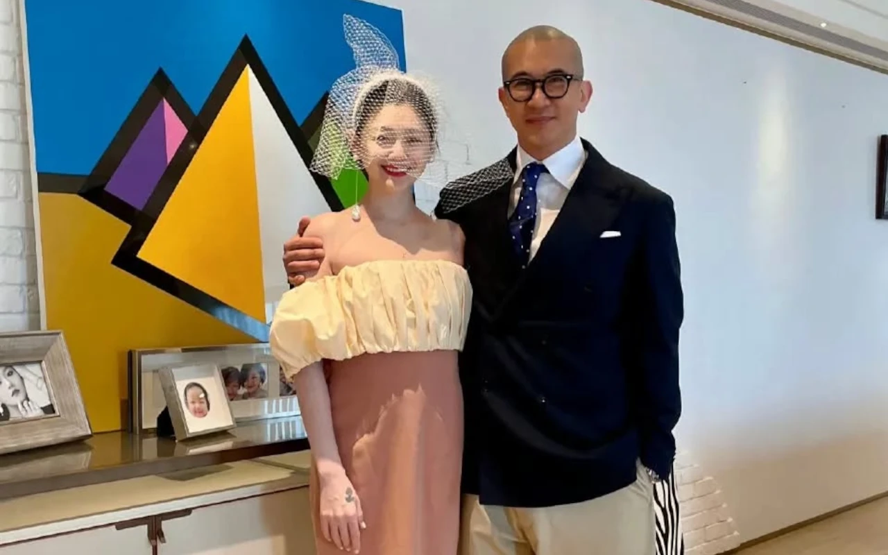 DJ Koo Dikabarkan Alami Tekanan Emosional saat Abu Barbie Hsu Tak Kunjung Dikubur