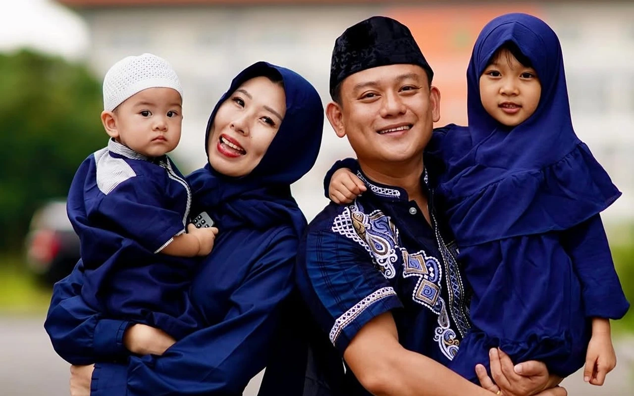 Jejak Digital Istri Bobon Santoso Pamer Reaksi Tak Biasa saat Suami Minta Izin Masuk Islam Disorot
