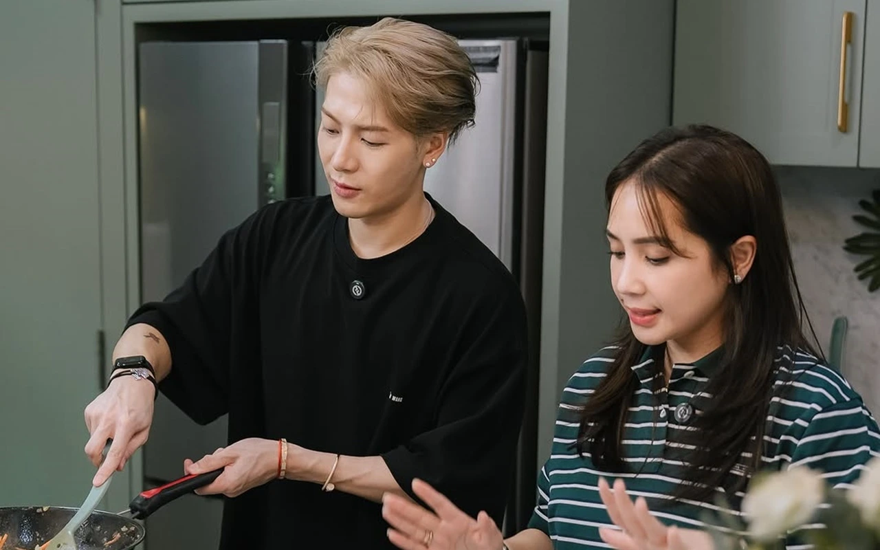 Adab Jackson Wang Tiru Rafathar Salim ke Nagita Slavina Bikin Meleyot saat Masak Takjil Bareng