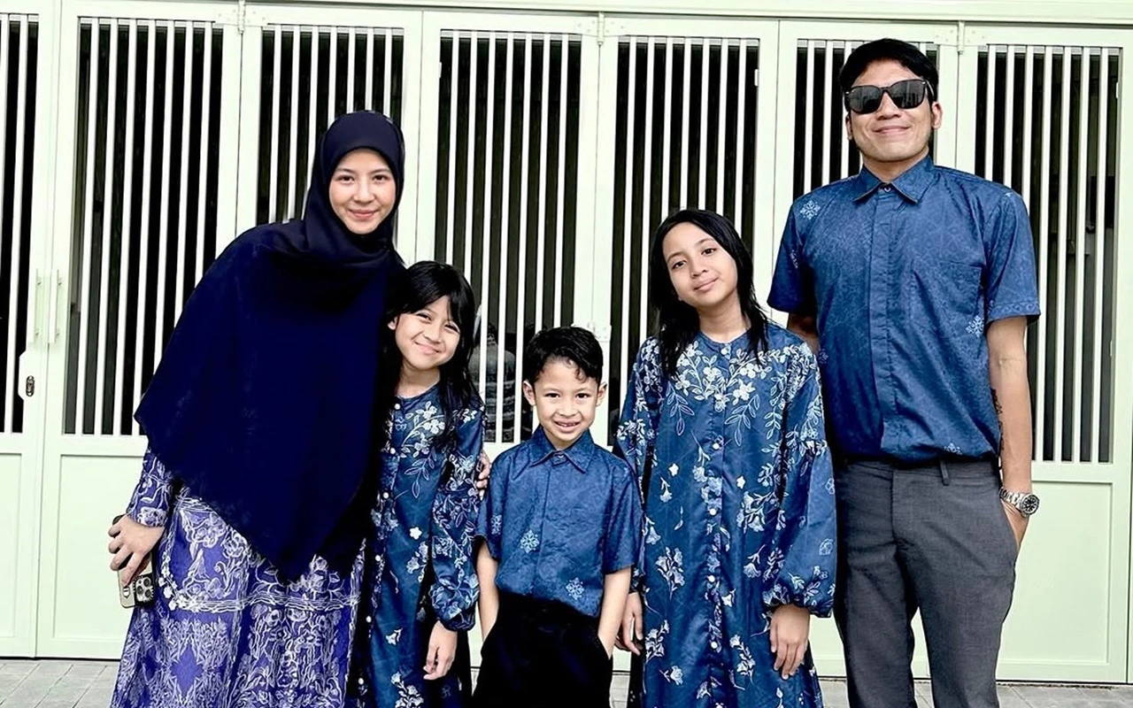 Natasha Rizky Goda Desta 'Si Paling Gimmick' usai Posting Foto Lebaran Uwu Berdua