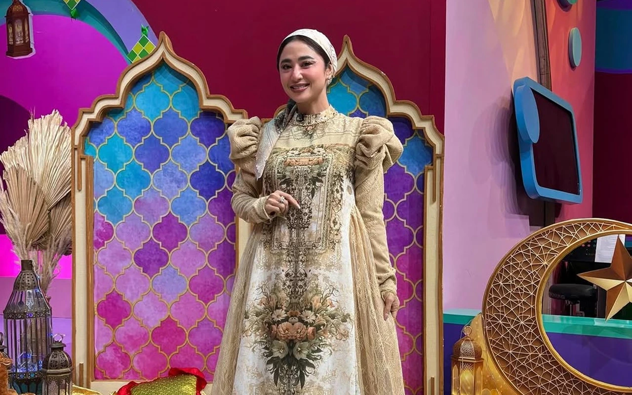 Dewi Perssik Ramai Dibela Imbas Jumlah THR Disindir Kalah Telak dari Ayu Ting Ting