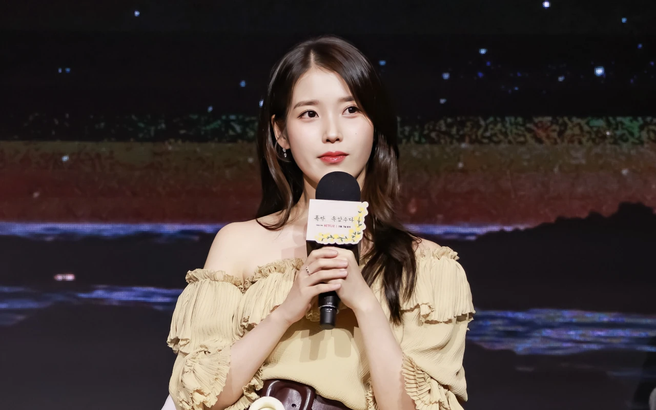 IU Ungkap Adegan yang Bikin Nangis dari 'When Life Gives You Tangerines'