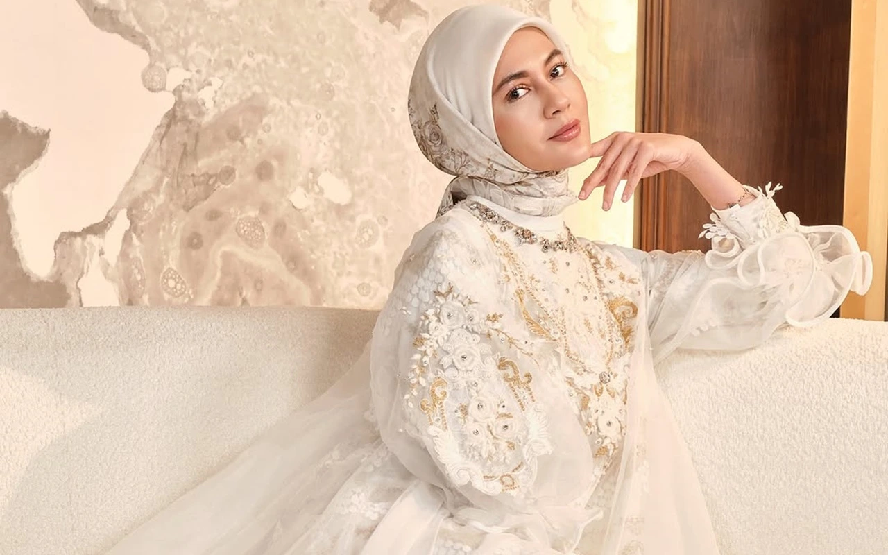 Detik-Detik Paula Verhoeven Nangis saat Denny Sumargo Bahas Kabar Sakit HIV