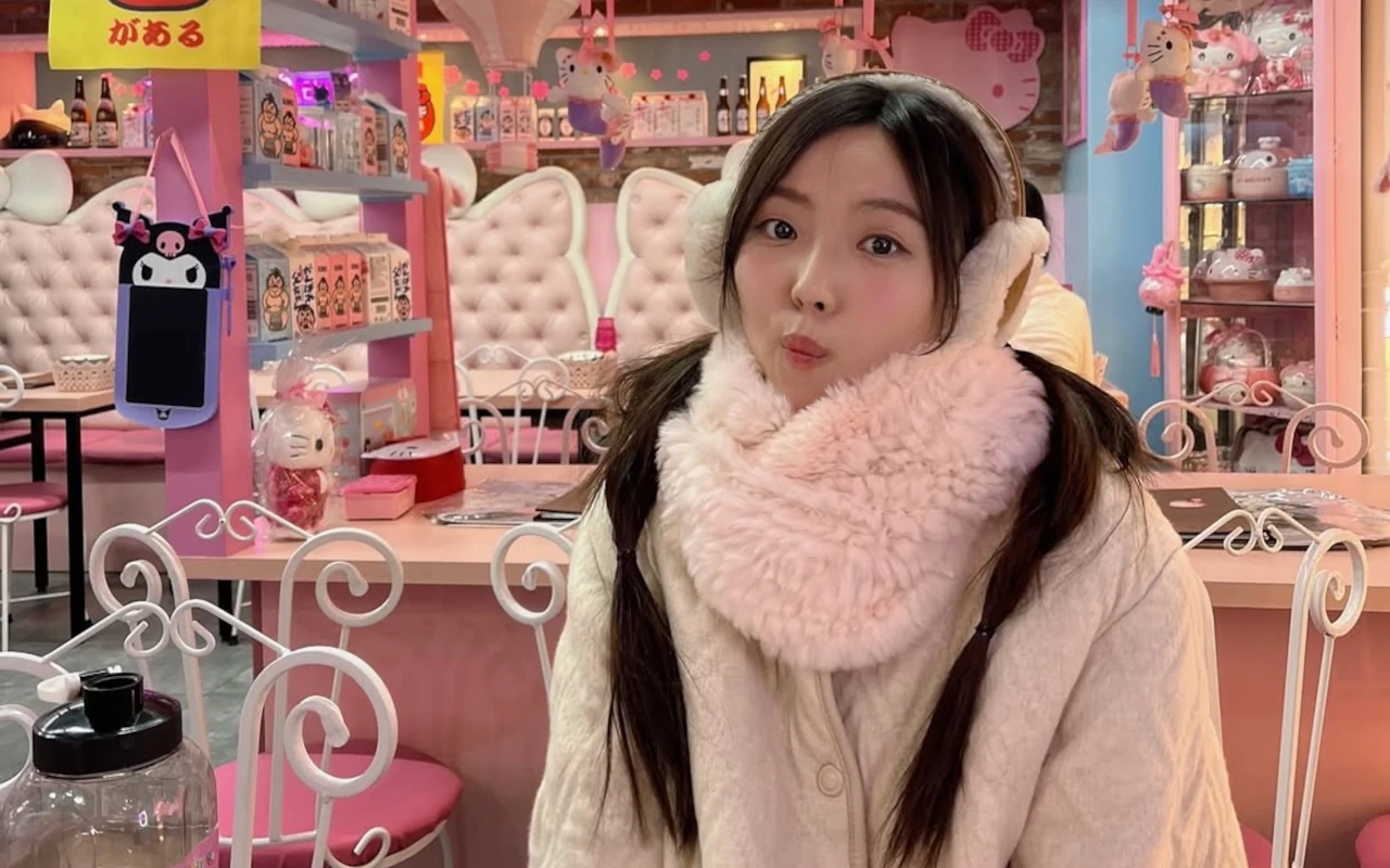 Min eks miss A Pamer Potret Romantis saat Dilamar Pengusaha