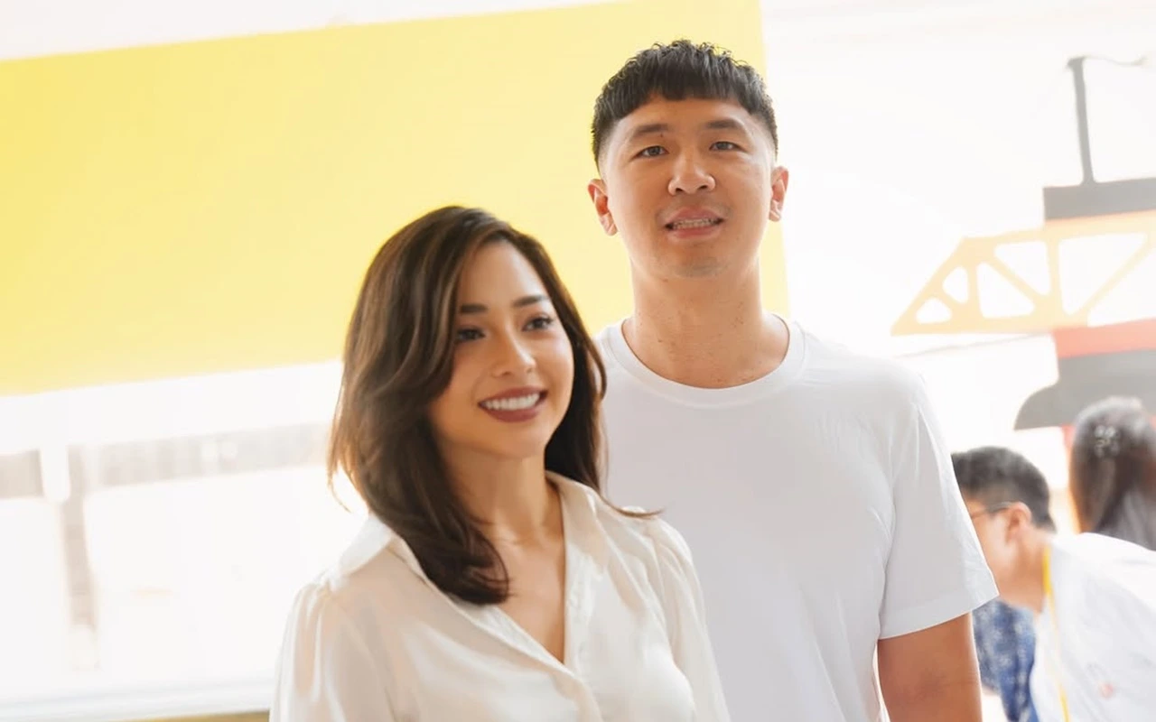 Nikita Willy Pamer Skill Soft Spoken saat Tenangkan Bayi Orang Asing yang Rewel
