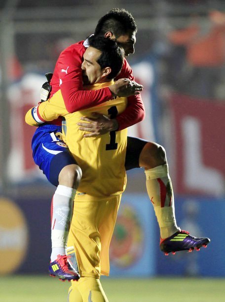 Foto Chile Kalahkan Meksiko 2-1 di Copa America 2011