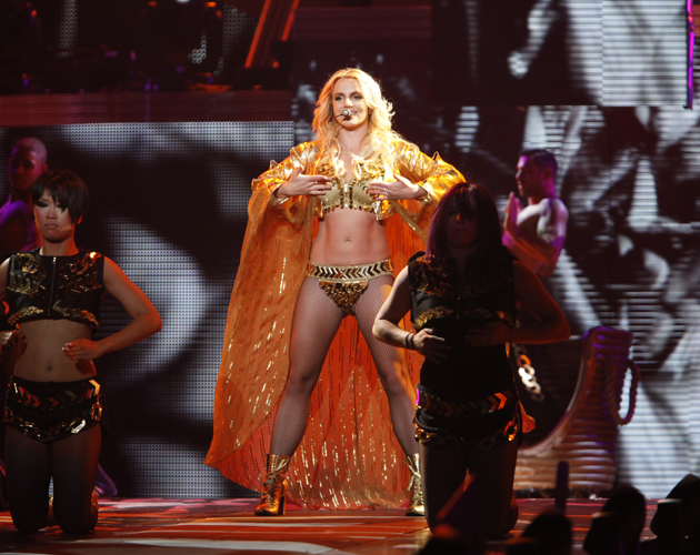 Gambar Foto Konser 'Femme Fatale' di Los Angeles tanggal 20 Juni 2011