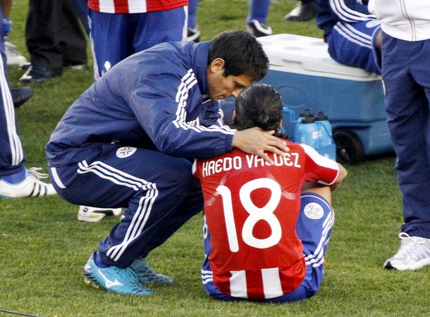 Gambar Foto Tim Paraguay setelah kekalahannya di Copa Amerika 2011