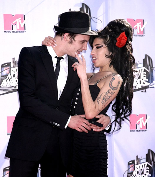 Gambar Foto Amy Winehouse dan Blake Fielder-Civil di Red Carpet MTV Movie Awards tahun 2007