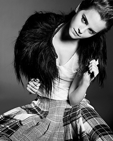Gambar Foto Emma Watson di Majalah Elle France