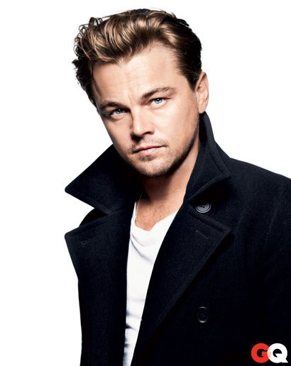 Gambar Foto Leonardo DiCaprio kenakan jas dan kaos Prada di Majalah GQ