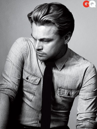 Gambar Foto Leonardo DiCaprio kenakan kemeja dan dasi Ralph Lauren Black di Majalah GQ