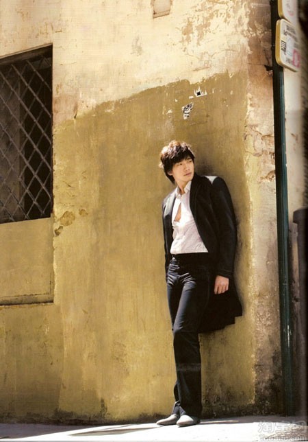 Gambar Foto Rain menjadi salah satu ikon model yang laris