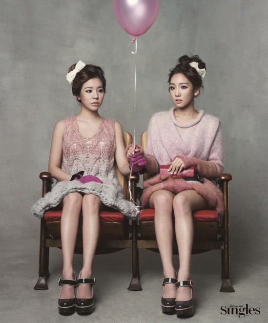 Gambar Foto Sunny dan Tae Yeon untuk majalah Singles edisi November 2011