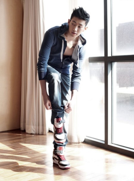 Gambar Foto Jay Park untuk model iklan Denizen Jeans