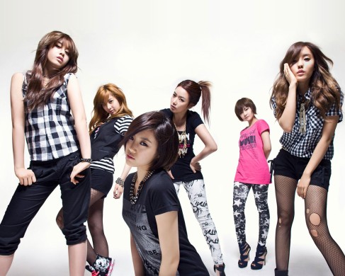 Gambar Foto T-ara untuk Intercrew Summer 2010 Collection