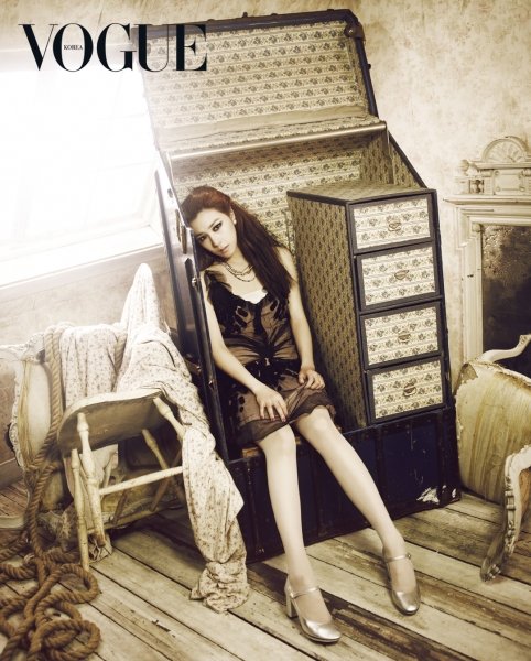 Gambar Foto Tiffany di majalah Vogue edisi Desember 2011