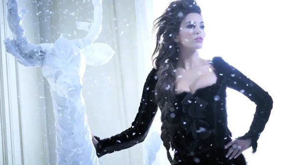 Gambar Foto Eva Longoria di Majalah Vanity Fair Spanyol edisi Desember 2011