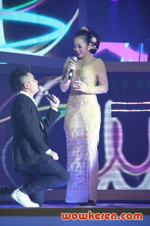 Foto Duet mesra Anang Hermansyah dan Ashanty di 'Gemerlap 