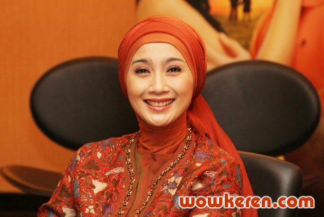 Foto Desy Ratnasari di Peluncuran Serial Drama 'Cinta Sejati' - Foto 2