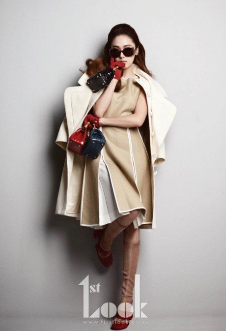 Gambar Foto Jessica di Majalah First Look edisi Desember 2011