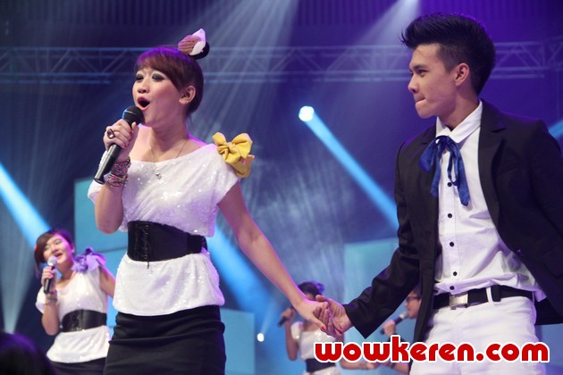 Gambar Foto Mikki dan Minni di Parade Global TV - 100% Ampuh
